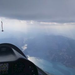 Flugwegposition um 15:02:47: Aufgenommen in der Nähe von Département Alpes-de-Haute-Provence, Frankreich in 3044 Meter